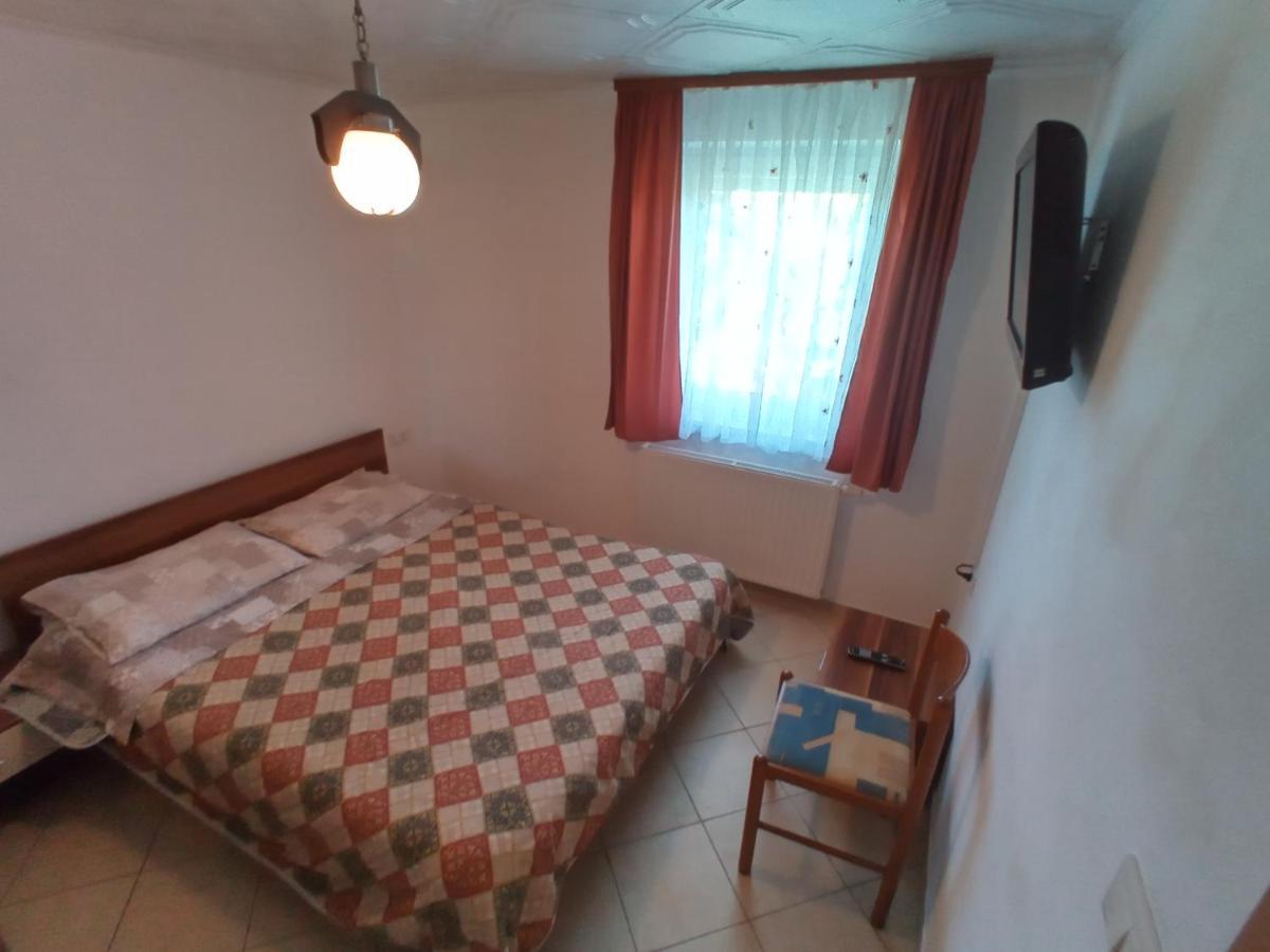 Apartment Mara Ankaran Ngoại thất bức ảnh